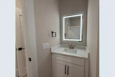 90 Lehigh Ave, Newark, NJ 07112 - Photo 21