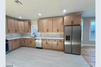 90 Lehigh Ave, Newark, NJ 07112 - Photo 5