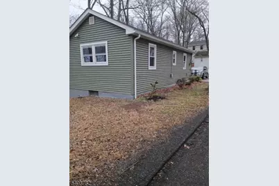 20 Fiske Trl, Hopatcong, NJ 07843 - Photo 3