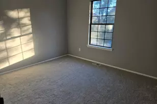 38 Foxhill Ln, Hillsborough Township, NJ 08844 - Photo 9