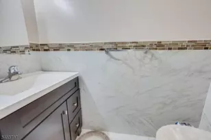 304 Maplecrest Rd, Edison Twp., NJ 08820 - Photo 23