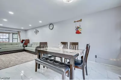 304 Maplecrest Rd, Edison Twp., NJ 08820 - Photo 17