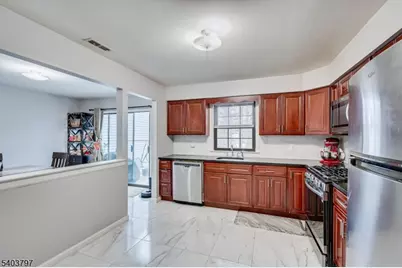 304 Maplecrest Rd, Edison Twp., NJ 08820 - Photo 21