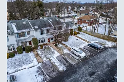 304 Maplecrest Rd, Edison Twp., NJ 08820 - Photo 5