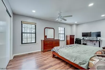 304 Maplecrest Rd, Edison Twp., NJ 08820 - Photo 27