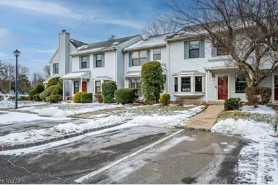 304 Maplecrest Rd, Edison Twp., NJ 08820 - Photo 3