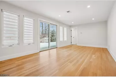 30 Hemlock Ter, Springfield, NJ 07081 - Photo 3