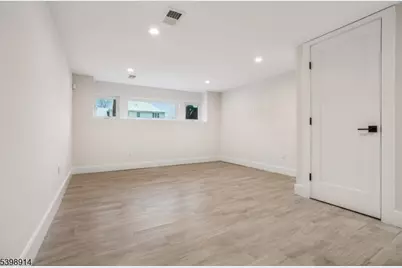 30 Hemlock Ter, Springfield, NJ 07081 - Photo 19