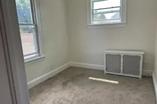 136 Carlton Ave, East Rutherford, NJ 07073 - Photo 9