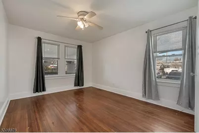 983 Colonial Ave, Union Township, NJ 07083 - Photo 15