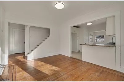 983 Colonial Ave, Union Township, NJ 07083 - Photo 19