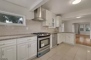 983 Colonial Ave, Union Township, NJ 07083 - Photo 17