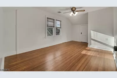 983 Colonial Ave, Union Township, NJ 07083 - Photo 9