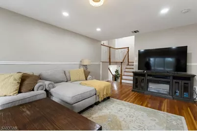 8 Curtis Dr, Lincoln Park, NJ 07035 - Photo 13