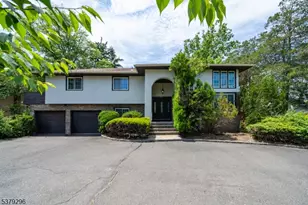 828 Mountain Ave, Springfield, NJ 07081 - Photo 1