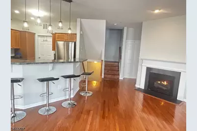 172 Winchester Ct, Clifton, NJ 07013 - Photo 1