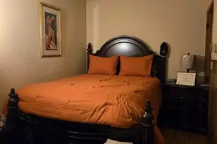 381 Mola Blvd, Elmwood Park, NJ 07407 - Photo 11