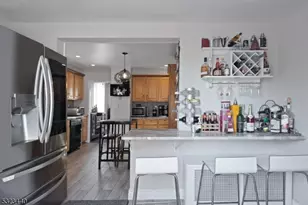 10 Trinity Pl, Kearny, NJ 07032 - Photo 9