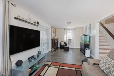 10 Trinity Pl, Kearny, NJ 07032 - Photo 11