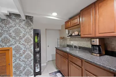 10 Trinity Pl, Kearny, NJ 07032 - Photo 23