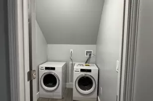 327 N Maple Ave, East Orange, NJ 07017 - Photo 7