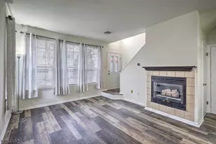 70 High Pond Ln, Bedminster Township, NJ 07921 - Photo 5