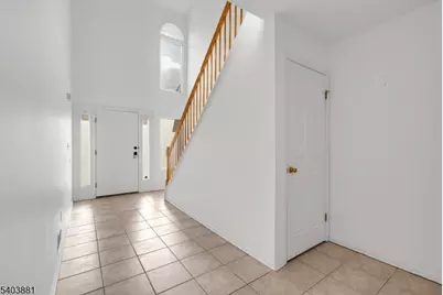 48 Edgefield Dr, Parsippany, NJ 07950 - Photo 9