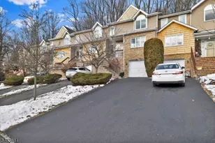 48 Edgefield Dr, Parsippany, NJ 07950 - Photo 3