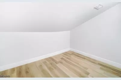 5 Krotik Pl, Irvington, NJ 07111 - Photo 15