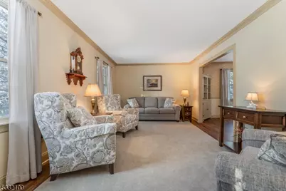 202 Daval Rd, Hillsborough Township, NJ 08844 - Photo 5