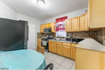 92 N 19th St, East Orange, NJ 07017 - Photo 5