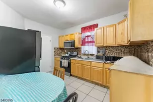 92 N 19th St, East Orange, NJ 07017 - Photo 5