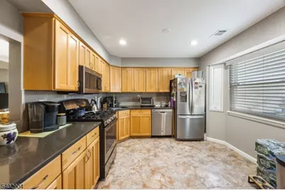 126 Leah Ct, South Brunswick Township, NJ 08810 - Photo 3