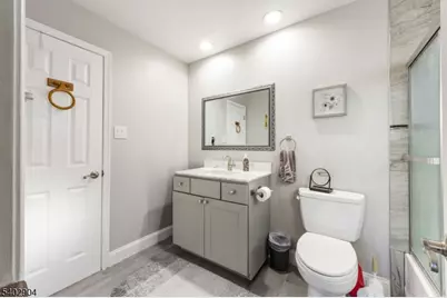 126 Leah Ct, South Brunswick Township, NJ 08810 - Photo 17