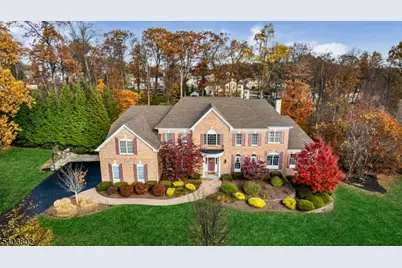 5 Fennimore Ct, Mount Olive, NJ 07836 - Photo 1