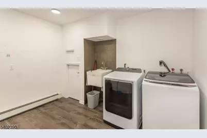 36 Yellow Brick Rd, Wayne Twp., NJ 07470 - Photo 29