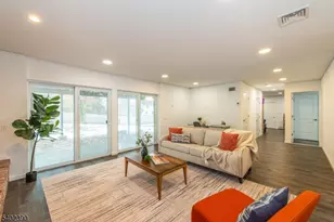 36 Yellow Brick Rd, Wayne Twp., NJ 07470 - Photo 13