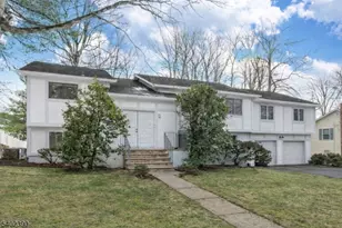 36 Yellow Brick Rd, Wayne Twp., NJ 07470 - Photo 1