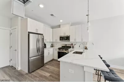 140 W Webster Ave #221, Roselle Park, NJ 07204 - Photo 7