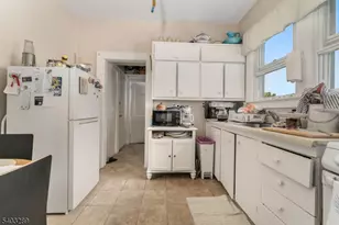 49-51 Caldwell Pl, Springfield, NJ 07081 - Photo 17