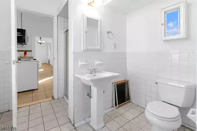 564 Hudson Ave, Weehawken, NJ 07086 - Photo 9