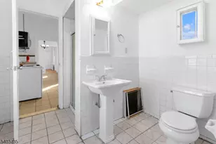 564 Hudson Ave, Weehawken, NJ 07086 - Photo 9