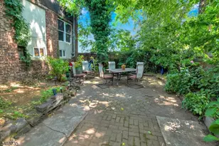 564 Hudson Ave, Weehawken, NJ 07086 - Photo 9