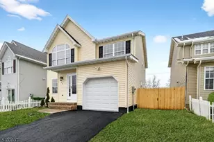 63 Scarlet Dr, Sayreville Boro, NJ 08859 - Photo 3