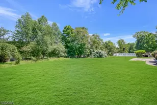 34 Willow Brook Ln, Clinton Township, NJ 08801 - Photo 3