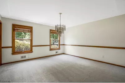 34 Willow Brook Ln, Clinton Township, NJ 08801 - Photo 11