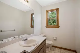 34 Willow Brook Ln, Clinton Township, NJ 08801 - Photo 17