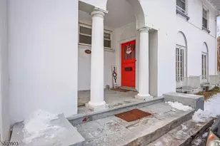 198 Ballantine Pkwy, Newark, NJ 07104 - Photo 3