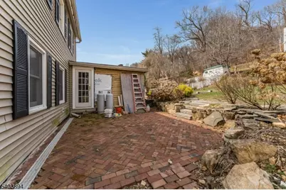 18 Sanatorium Road, Glen Gardner, NJ 08826 - Photo 17