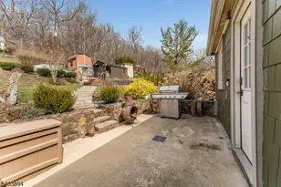 18 Sanatorium Rd, Glen Gardner, NJ 08826 - Photo 19